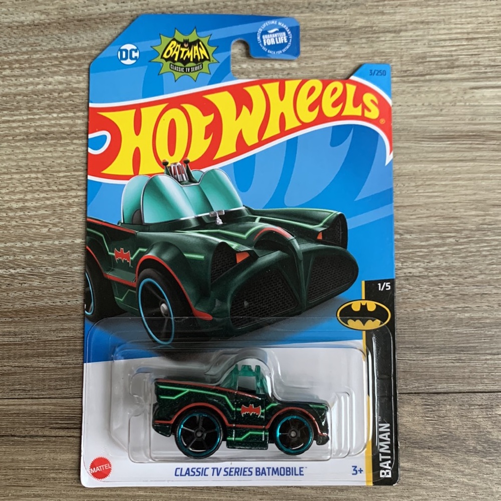 Hot Wheels Batman Classic TV Series Vehicle Batmobile Green Car 2023 Bat Mobile